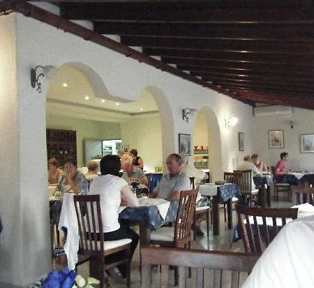 Szálloda Kassandra Bay Village