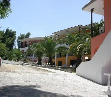 Hotel Kassandra Bay Village