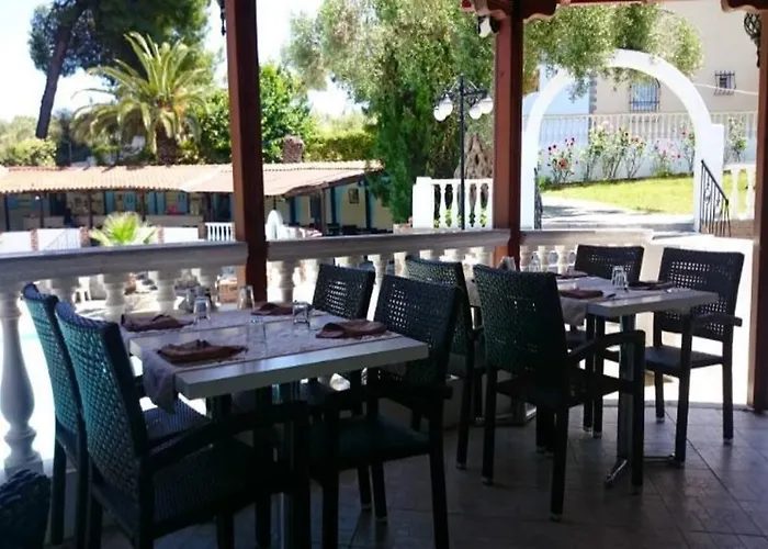 Kassandra Bay Village Otel